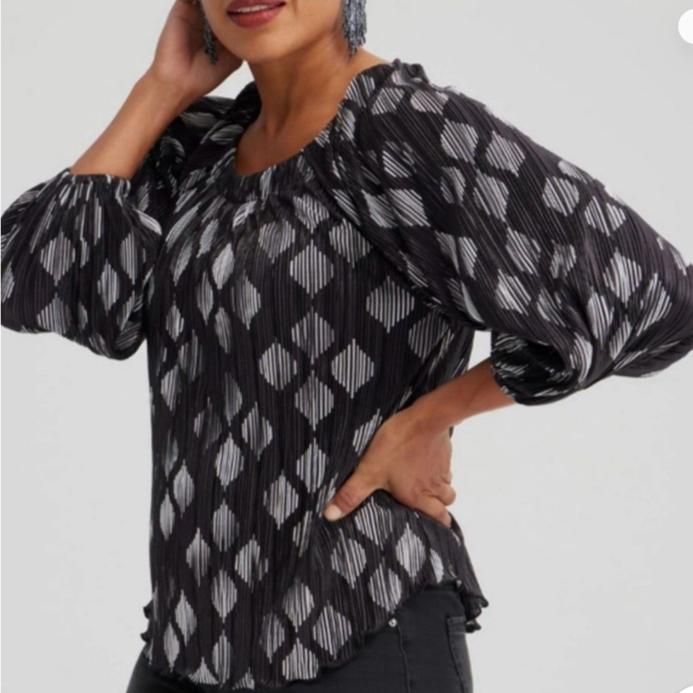 Chico's Black and Gray Patterned Blouse